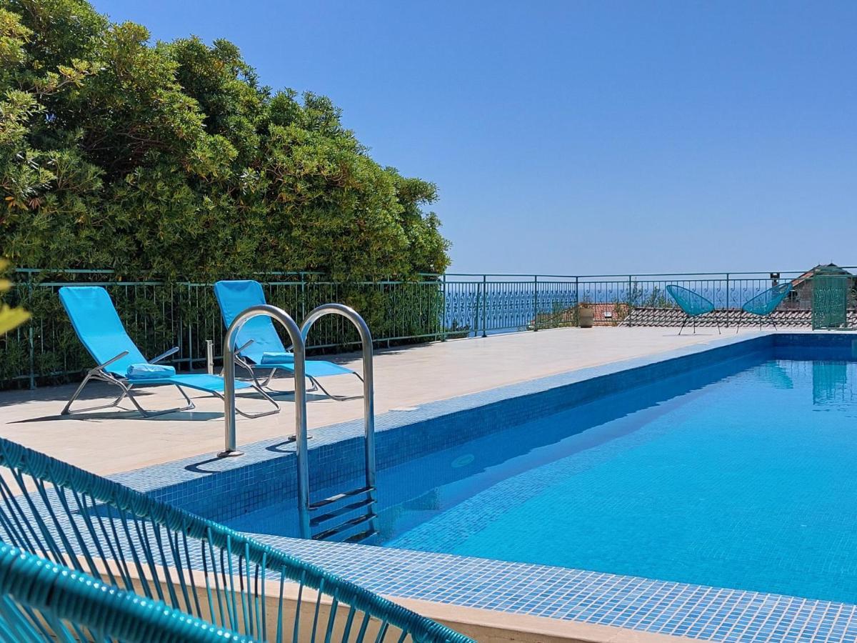 Boutique Home Saltaragazza Petrovac Bagian luar foto