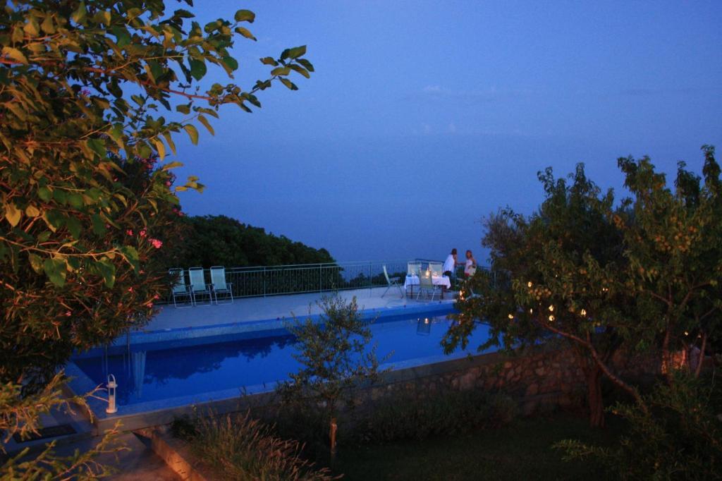 Boutique Home Saltaragazza Petrovac Bagian luar foto