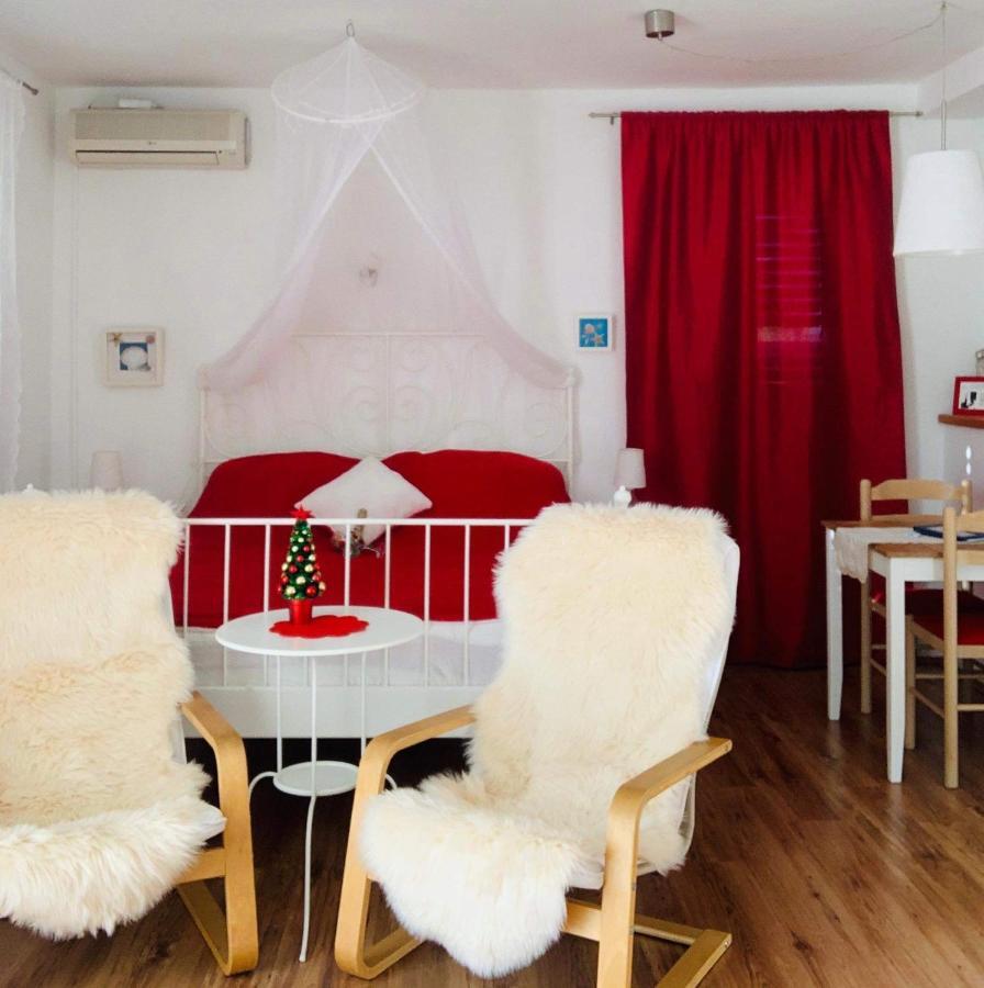 Boutique Home Saltaragazza Petrovac Bagian luar foto